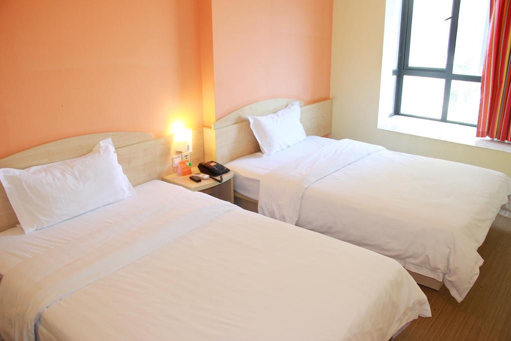 7Days Inn Guangzhou Zhongda North Gate Square Szoba fotó